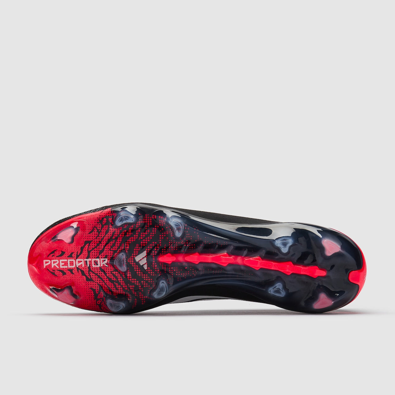 PREDATOR LACELESS ELITE FG "Immortal DNA"