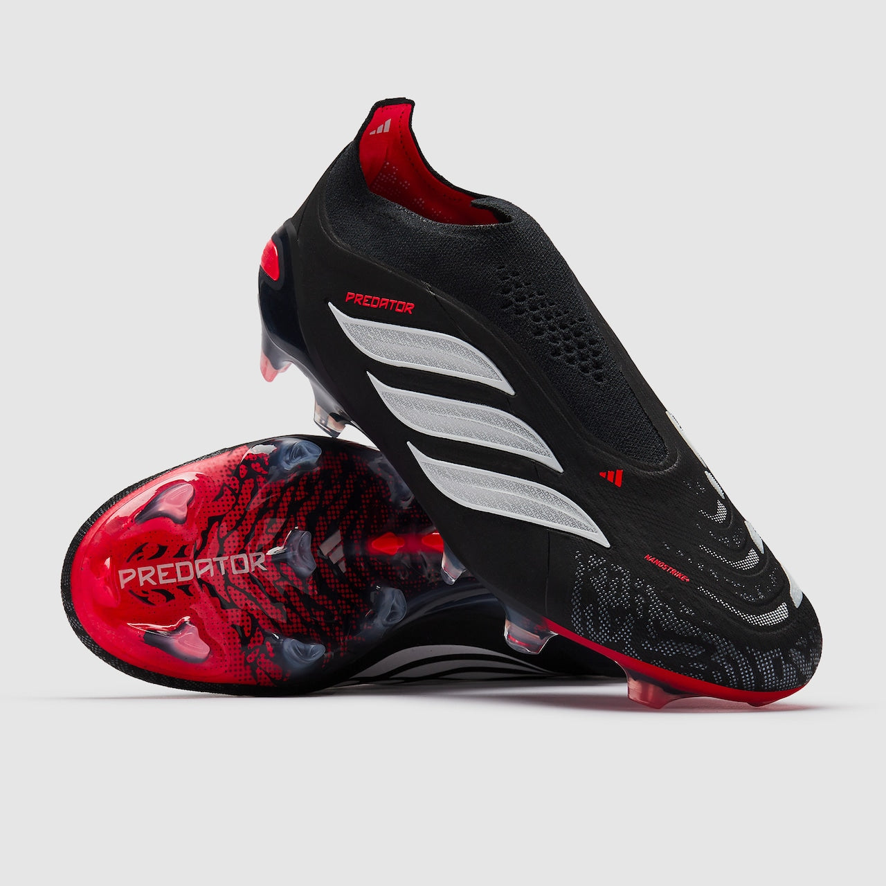 PREDATOR LACELESS ELITE FG "Immortal DNA"