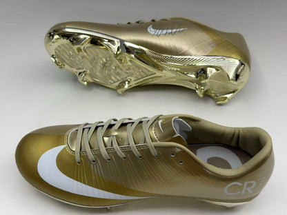 MERCURIAL SUPERFLY GOLDEN - CR7